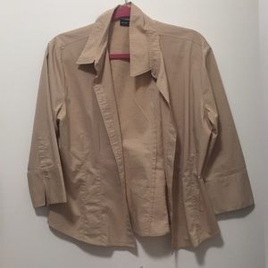 Tan camo button down shirt newyork and company 😍!